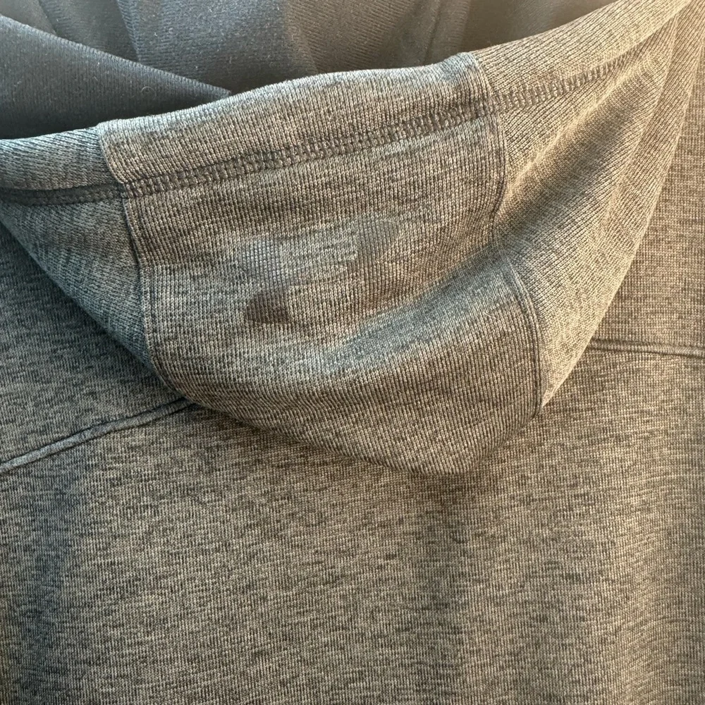 Under Armour Charcoal Zip-Up Men's Sweater size medium